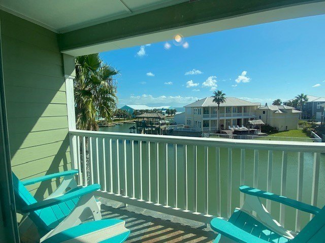 Enjoy breathtaking water views from this beautifully maintained - photo 8