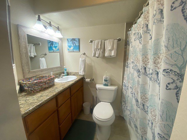 Enjoy breathtaking water views from this beautifully maintained - photo 10