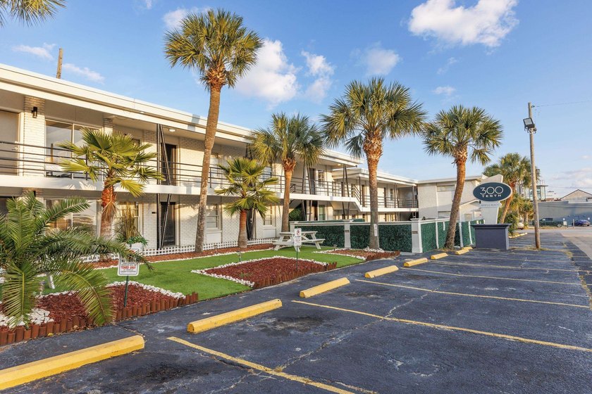 Unbeatable Location, Endless Potential: Just steps from the - photo 34