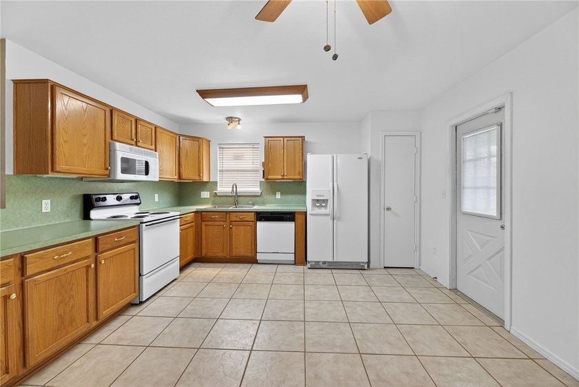 **Seller Offering $6,000 towards buyer concessions with an - photo 7