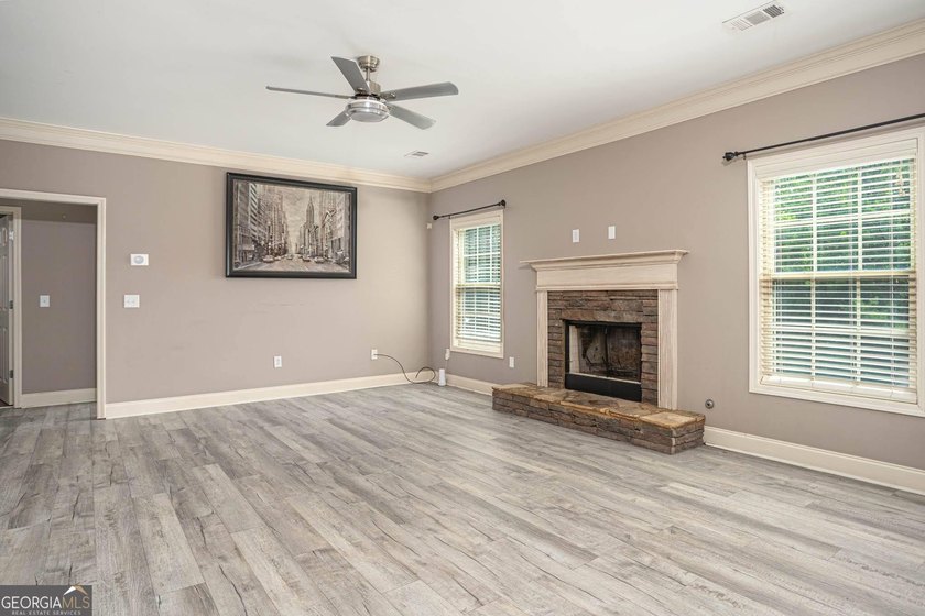 Stunning 5 bedroom, 4 bath home in the sought-after Loganville - photo 20