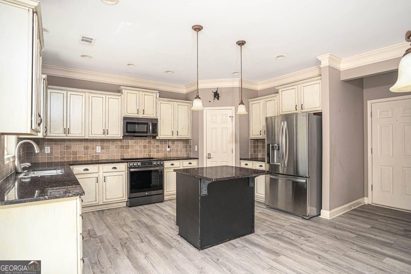 Stunning 5 bedroom, 4 bath home in the sought-after Loganville - photo 23