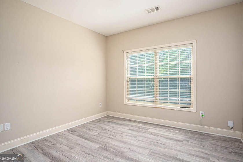 Stunning 5 bedroom, 4 bath home in the sought-after Loganville - photo 28