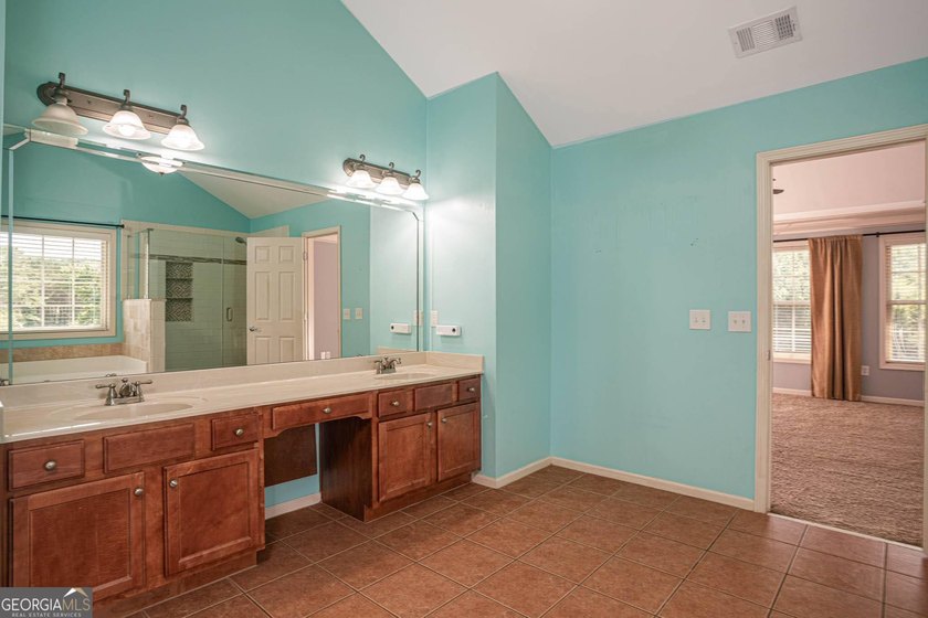 Stunning 5 bedroom, 4 bath home in the sought-after Loganville - photo 38