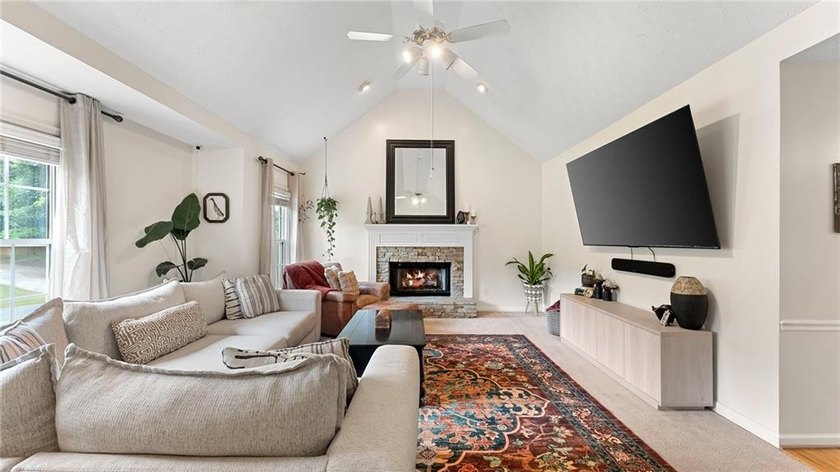 Welcome to 1086 Fieldstone Drive, an inviting ranch home in the - photo 3