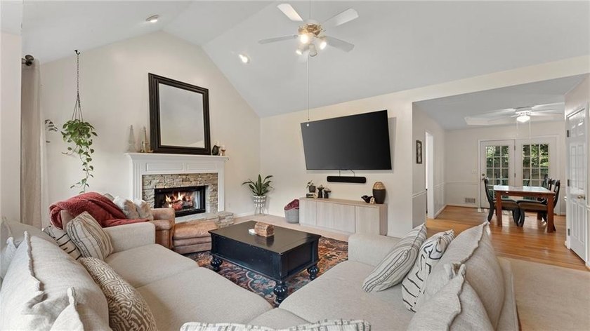 Welcome to 1086 Fieldstone Drive, an inviting ranch home in the - photo 5