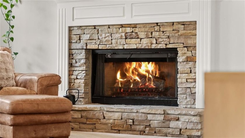 Welcome to 1086 Fieldstone Drive, an inviting ranch home in the - photo 8