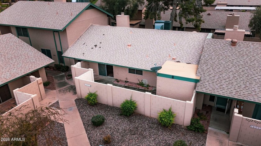 Previously accepted short sale! Welcome to the Bellair community - photo 2
