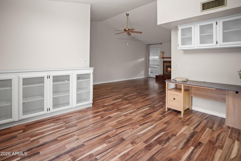 Previously accepted short sale! Welcome to the Bellair community - photo 7