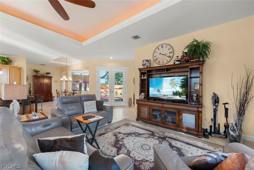 This stunning courtyard pool home at 15431 Greenock Ln, Fort - photo 29