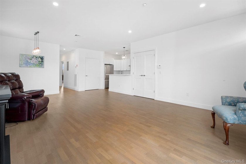 Rare Lower-Level End Unit at Breton Hills - 55+ Enjoy Affordable - photo 5