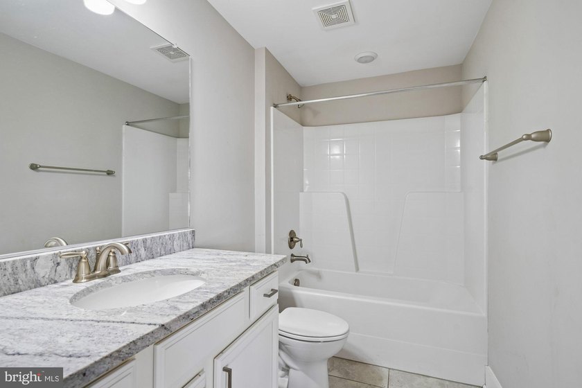 3 Finished Level Custom-built home with absolutely stunning - photo 42
