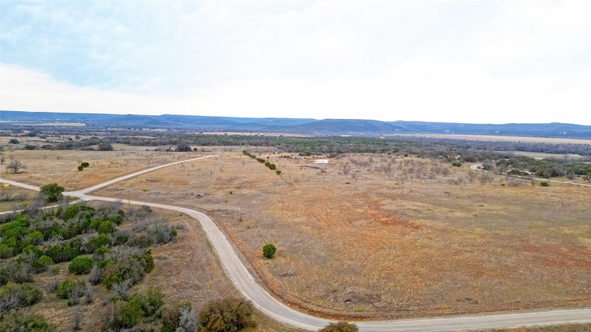 Create tranquility and privacy on this beautiful, 5.028 acres in - photo 3