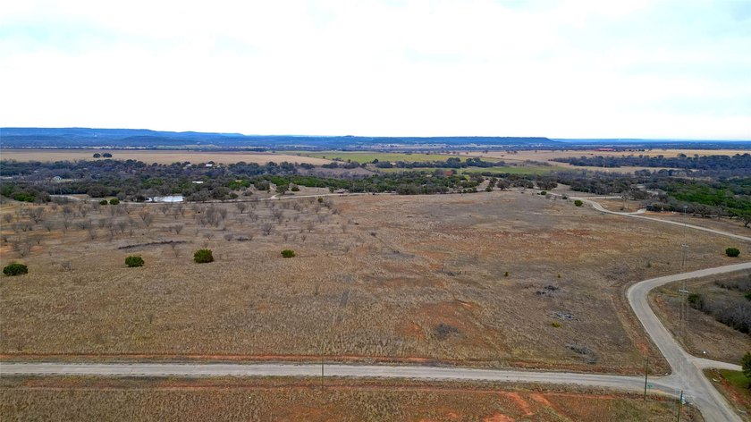 Create tranquility and privacy on this beautiful, 5.028 acres in - photo 4