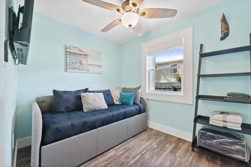 Waterfront living meets beach lifestyle in this beautifully - photo 12