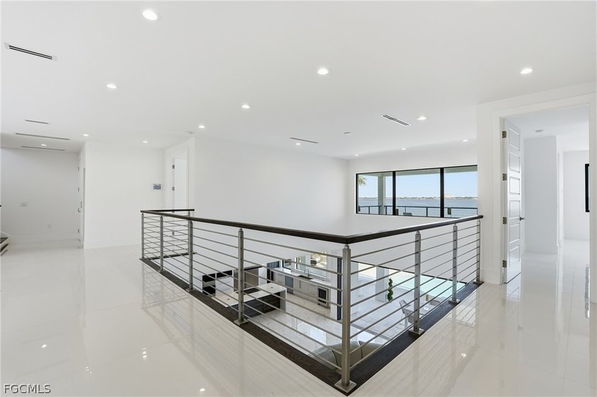 This is WOW Factor! If you want the Biggest, Baddest House built - photo 24