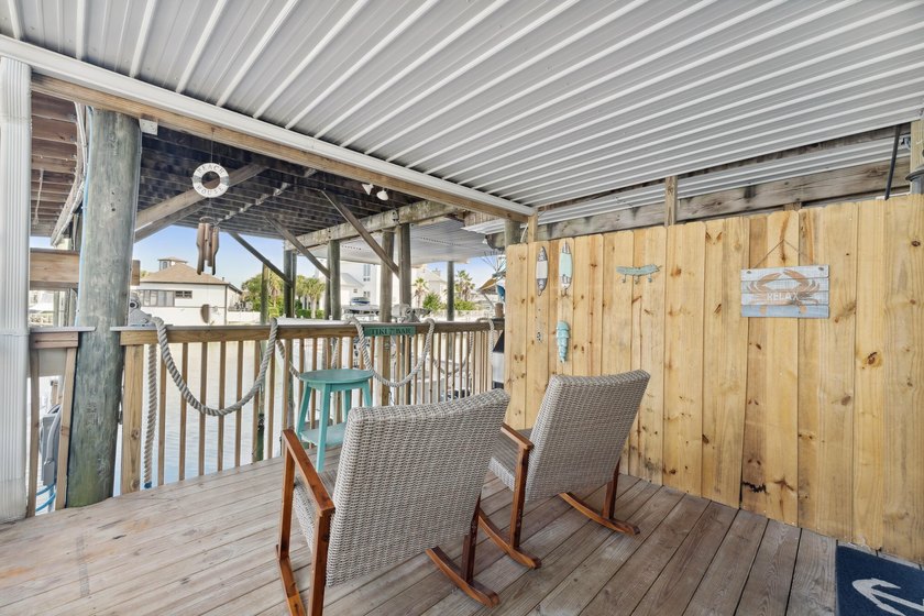 Waterfront living meets beach lifestyle in this beautifully - photo 25