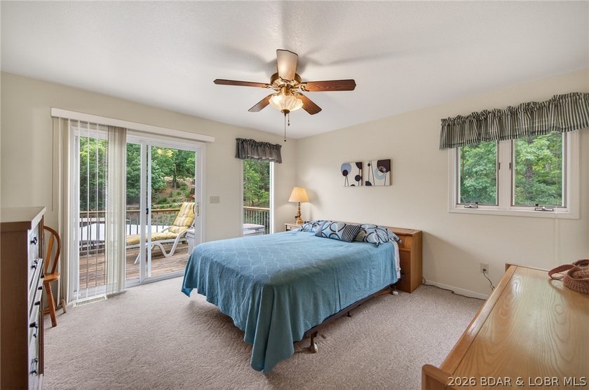 This property offers calm waters, 3 to 4 bedrooms, 3 full baths - photo 29
