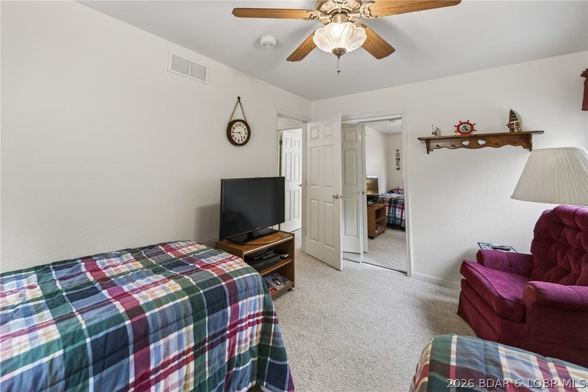 This property offers calm waters, 3 to 4 bedrooms, 3 full baths - photo 36