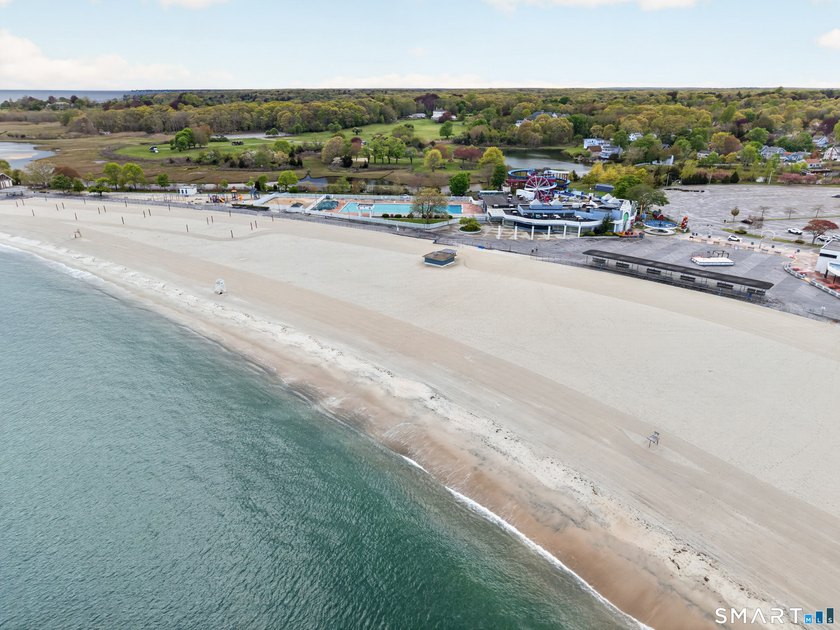 Located in the heart of New London's historic seaside district - photo 6