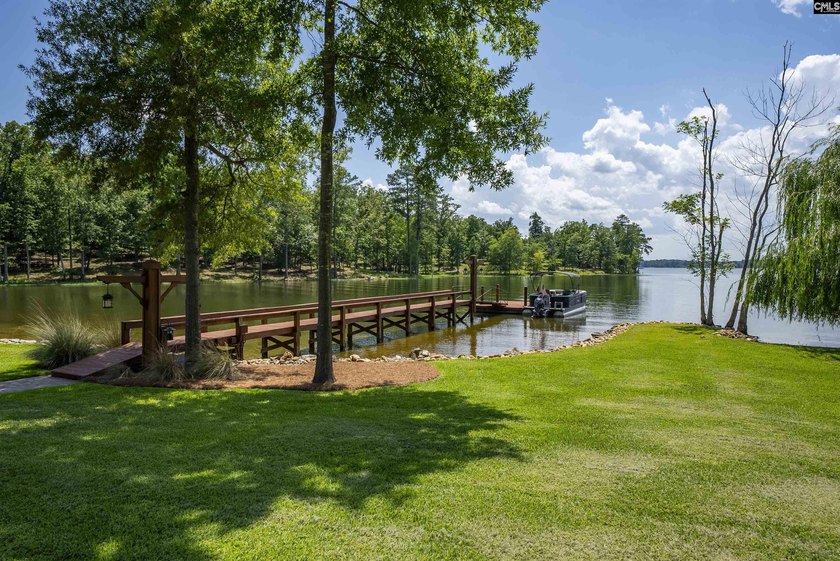 Lake Murray signature property Perfectly positioned, beautifully - photo 11