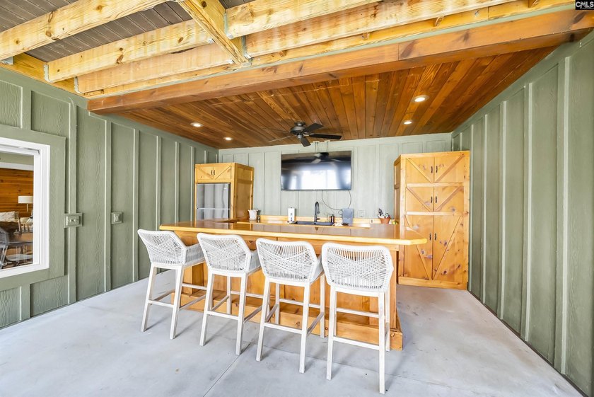 Lake Murray signature property Perfectly positioned, beautifully - photo 31