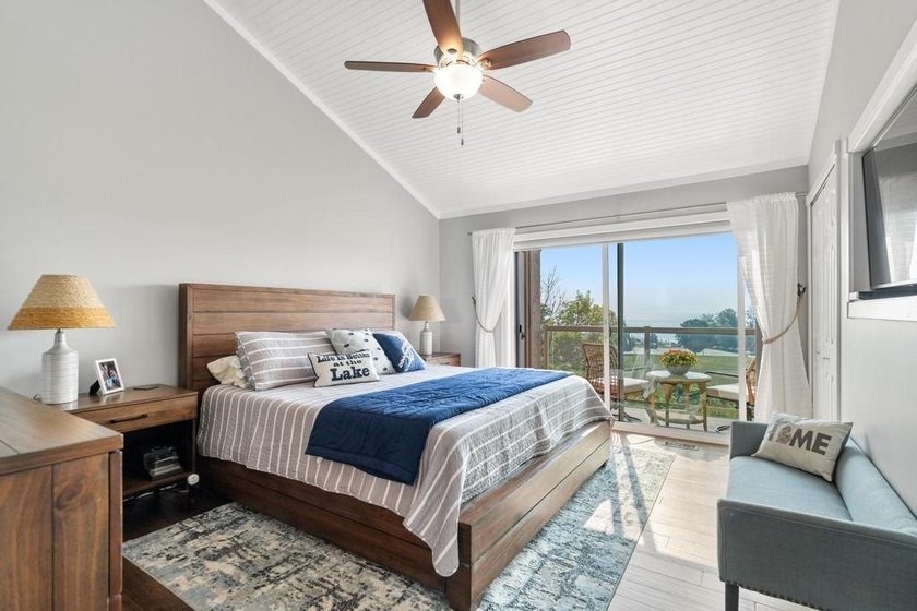 Welcome to one of Charlevoix's most coveted addresses. Perched - photo 10
