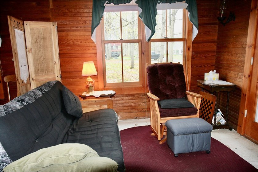 Welcome to *Island Treasure*, a charming historic cottage - photo 10