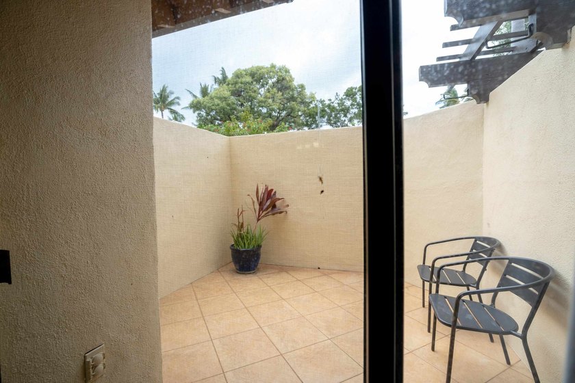 Excellent location toward the front of the complex, this extra - photo 19