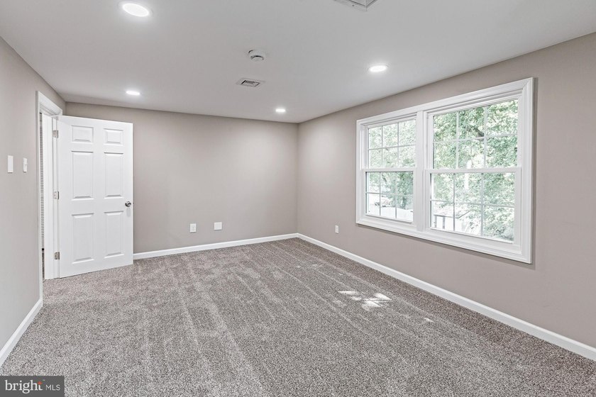 Looking for more home for your money? This beautifully renovated - photo 22
