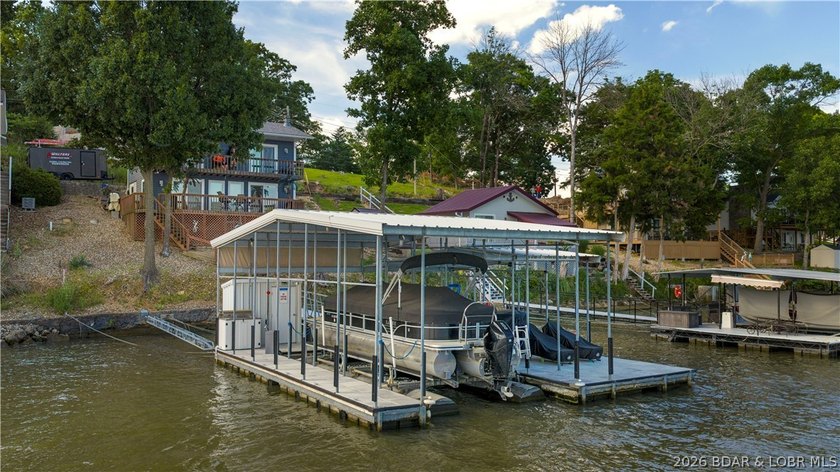 Welcome to your waterfront escape at the 27MM!This lakefront - photo 31
