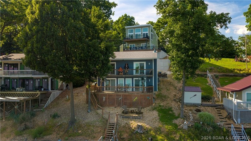 Welcome to your waterfront escape at the 27MM!This lakefront - photo 44