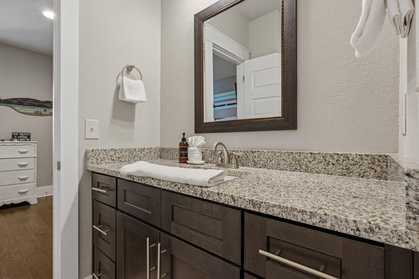 Perfectly positioned in the sought after Highland Parks - photo 13