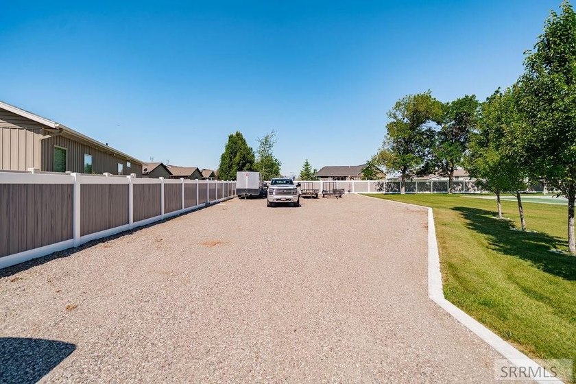 Once a licensed assisted-living home, this one-of-a-kind 4,292 - photo 42