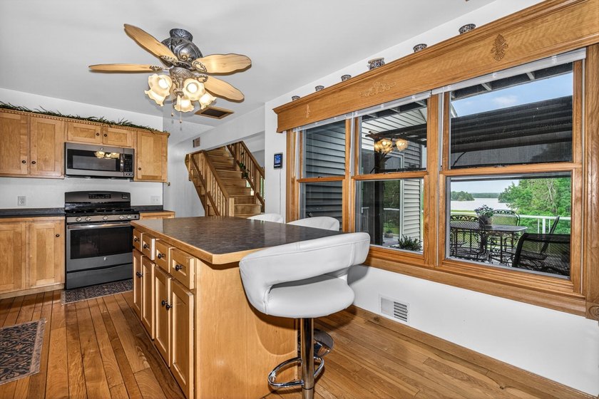 Escape to the Northwoods and discover a rare waterfront retreat - photo 15