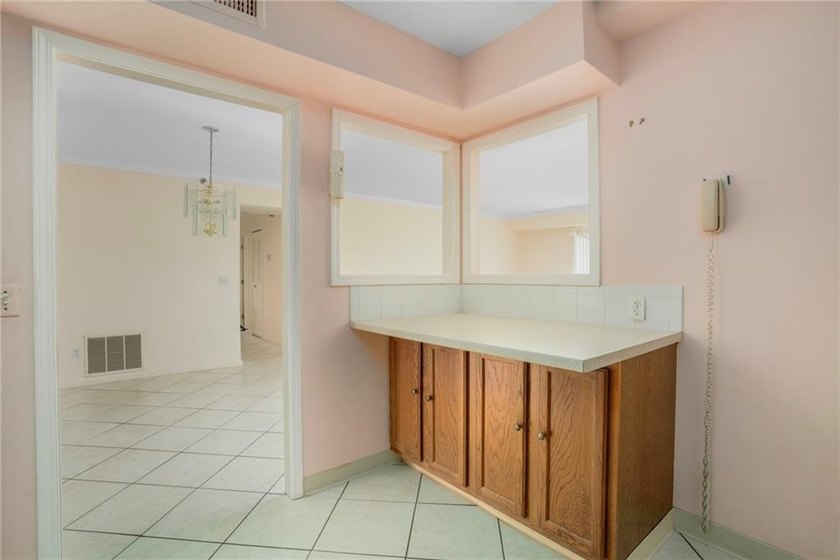 Empty Nesters or 1st time buyers! 2 bedroom, 2 bathroom one - photo 16