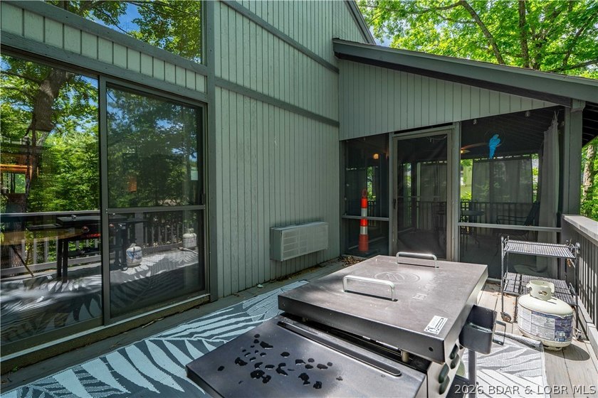 Tucked among the trees in the sought-after Tan-Tar-A Estates - photo 19