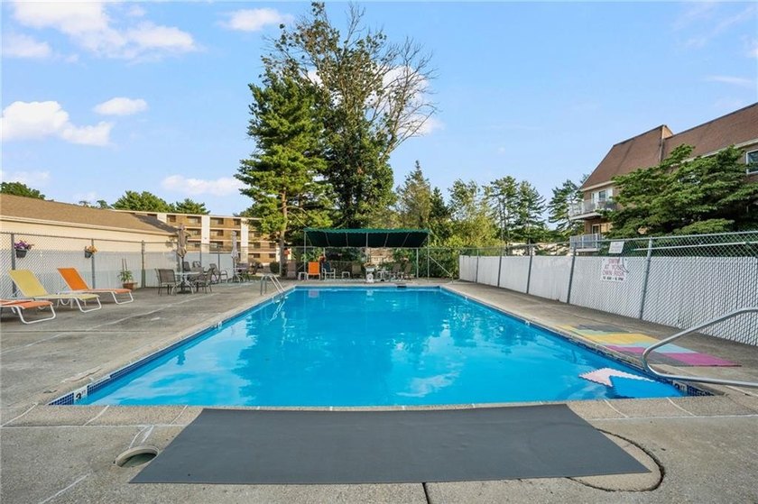 Empty Nesters or 1st time buyers! 2 bedroom, 2 bathroom one - photo 26