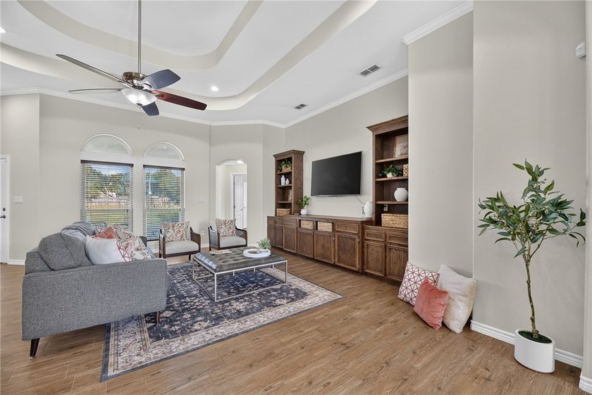 Welcome to 2802 Grand Park Avenue, a rare opportunity to enjoy - photo 9