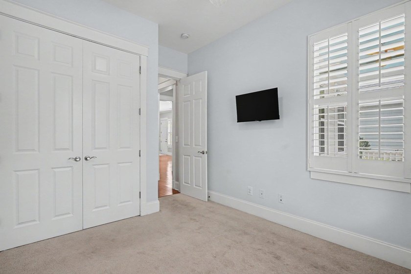 Welcome to this beautifully maintained 3+ bedrooms plus den, 2 - photo 21