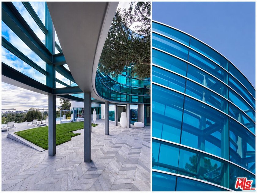 A sculptural glass and steel residence by architect Edward R - photo 35