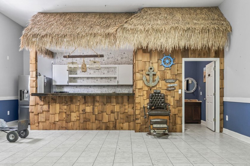 Exceptional all-brick estate set on 3.47 acres in a private - photo 44