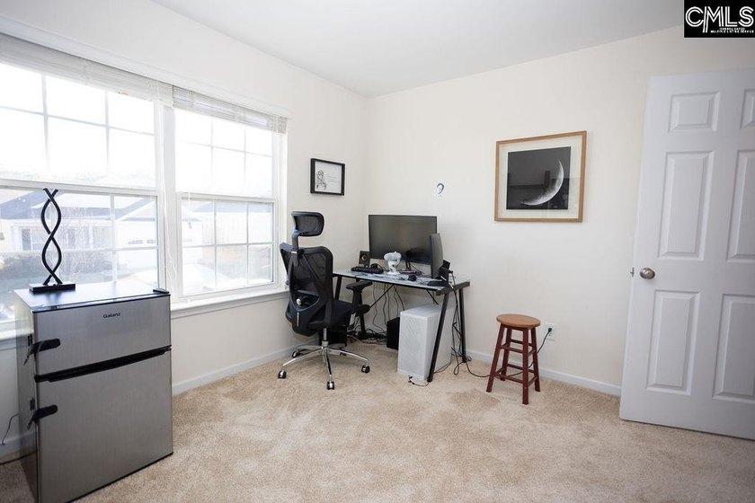 Don't miss this move-in ready Chapin home offering 4-bedroom - photo 32