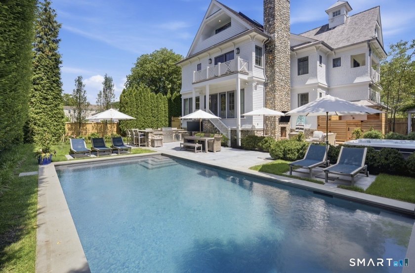 Your new fully custom near beach luxury residence is ready for - photo 2