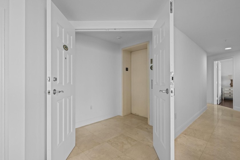 Residence 1102C of Jackson Tower sits in the highly sought after - photo 24