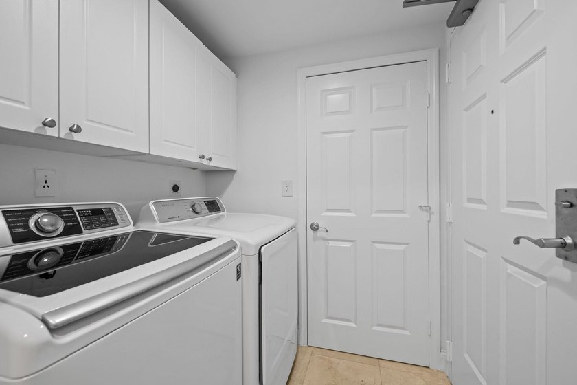 Residence 1102C of Jackson Tower sits in the highly sought after - photo 25