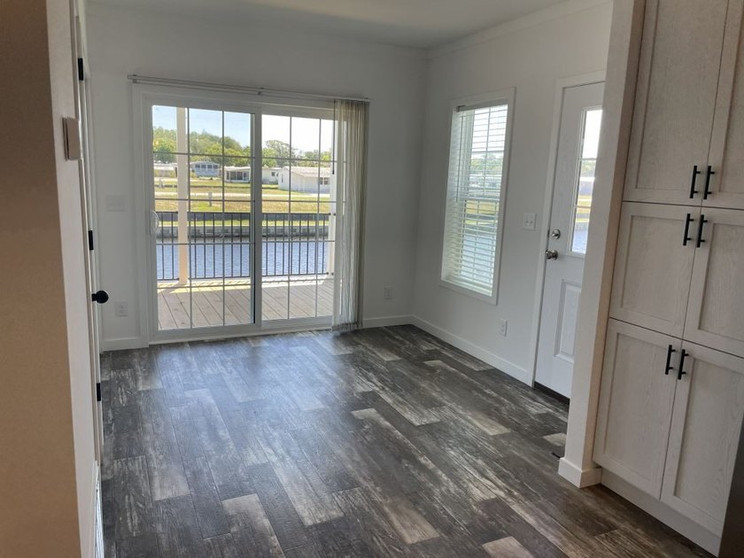 Harbor View Mobile Manor is a 55 + active age qualified - photo 8