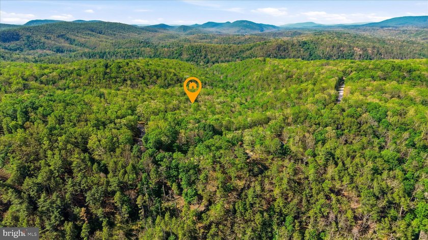 Rarely do you find a completely renovated mountain cabin with a - photo 45