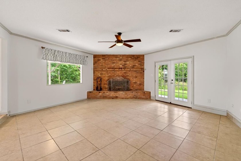 Secluded from the road and situated on 2.91 beautiful acres this - photo 11