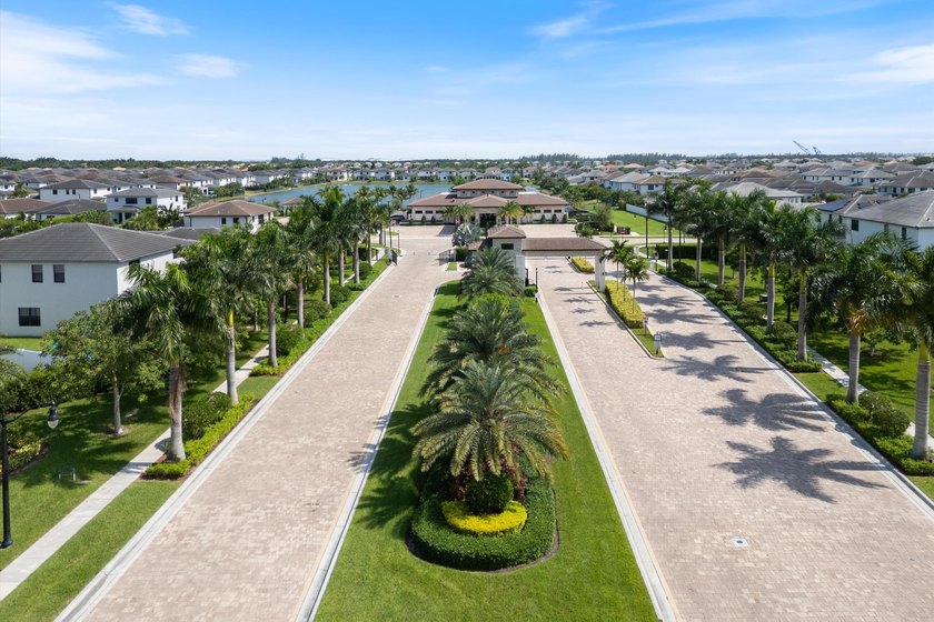 WELCOME TO ONE OF THE MOST PRESTIGIOUS AND RARELY AVAILABLE - photo 27